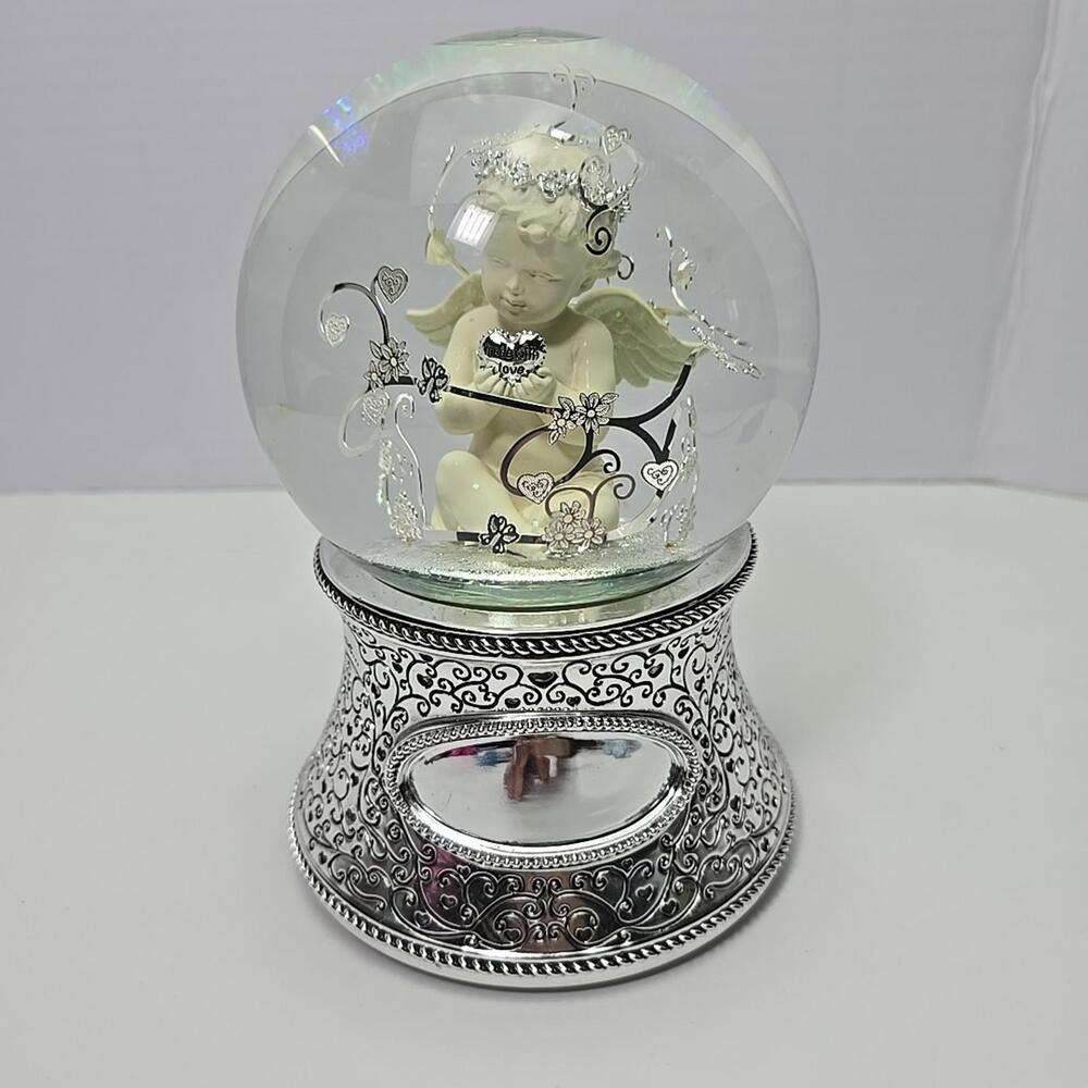 THINGS REMEMBERED Religious Made with Love Cherub Musical Snow Globe, Plavs Pach - Picture 12 of 14